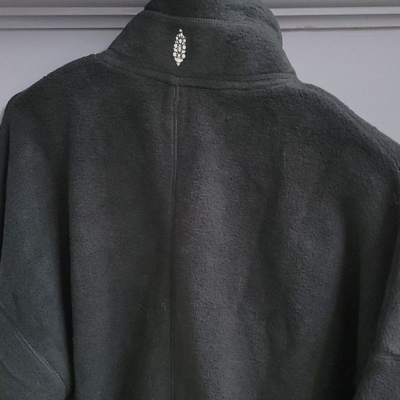 Free people Black jacket.  Size xs - Picture 5 of 5